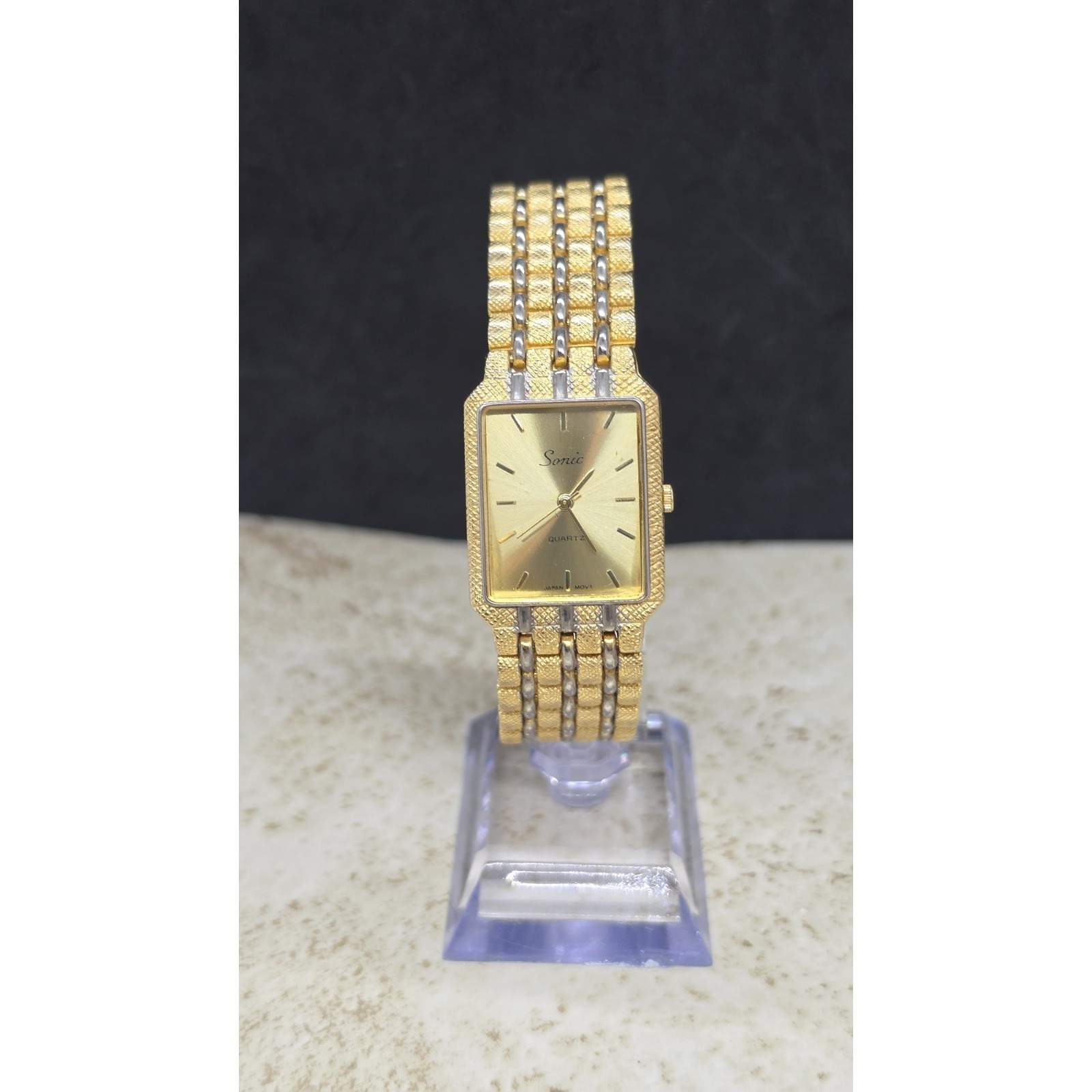 Sonic Gold Dial Tank Quartz Unisex Watch With Bracelet Band